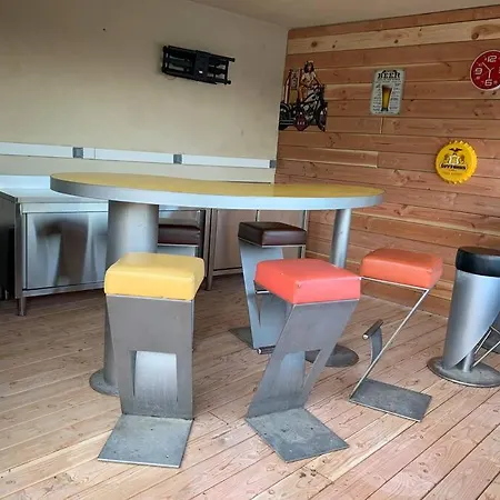 Climatisee Piscine Billard Ping-pong فيلة Saint-Maximin (Gard)